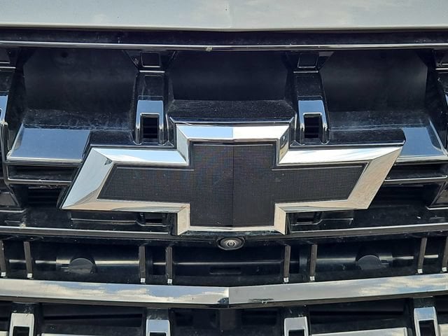 2025 Chevrolet Suburban Z71 - Photo 31