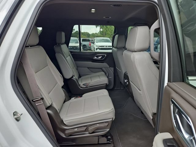 2023 GMC Yukon SLT - Photo 28