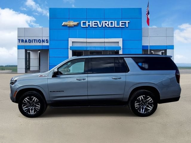 2025 Chevrolet Suburban Z71 - Photo 6