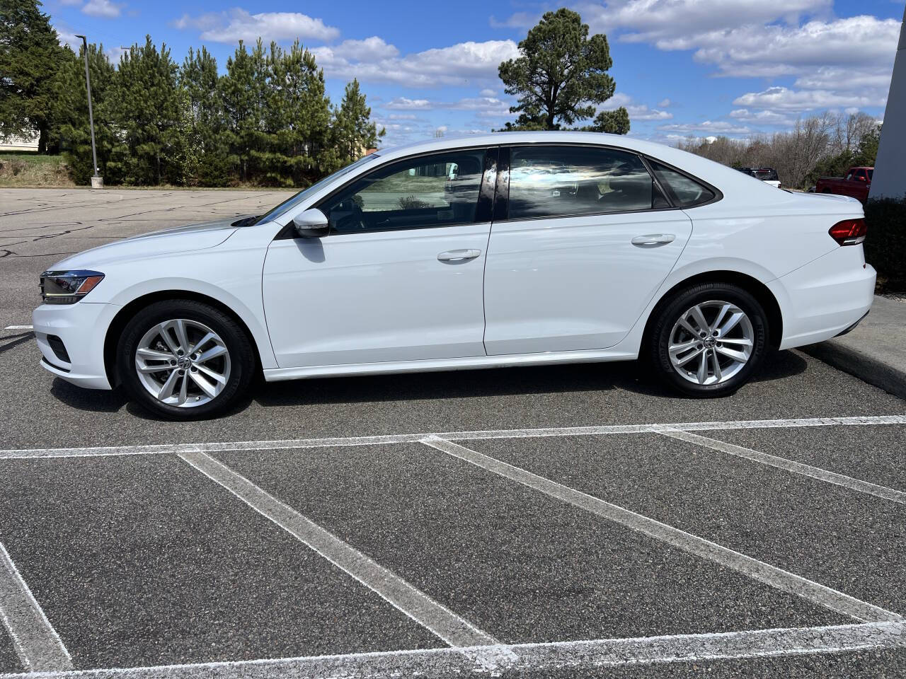 2021 Volkswagen Passat S - Photo 7