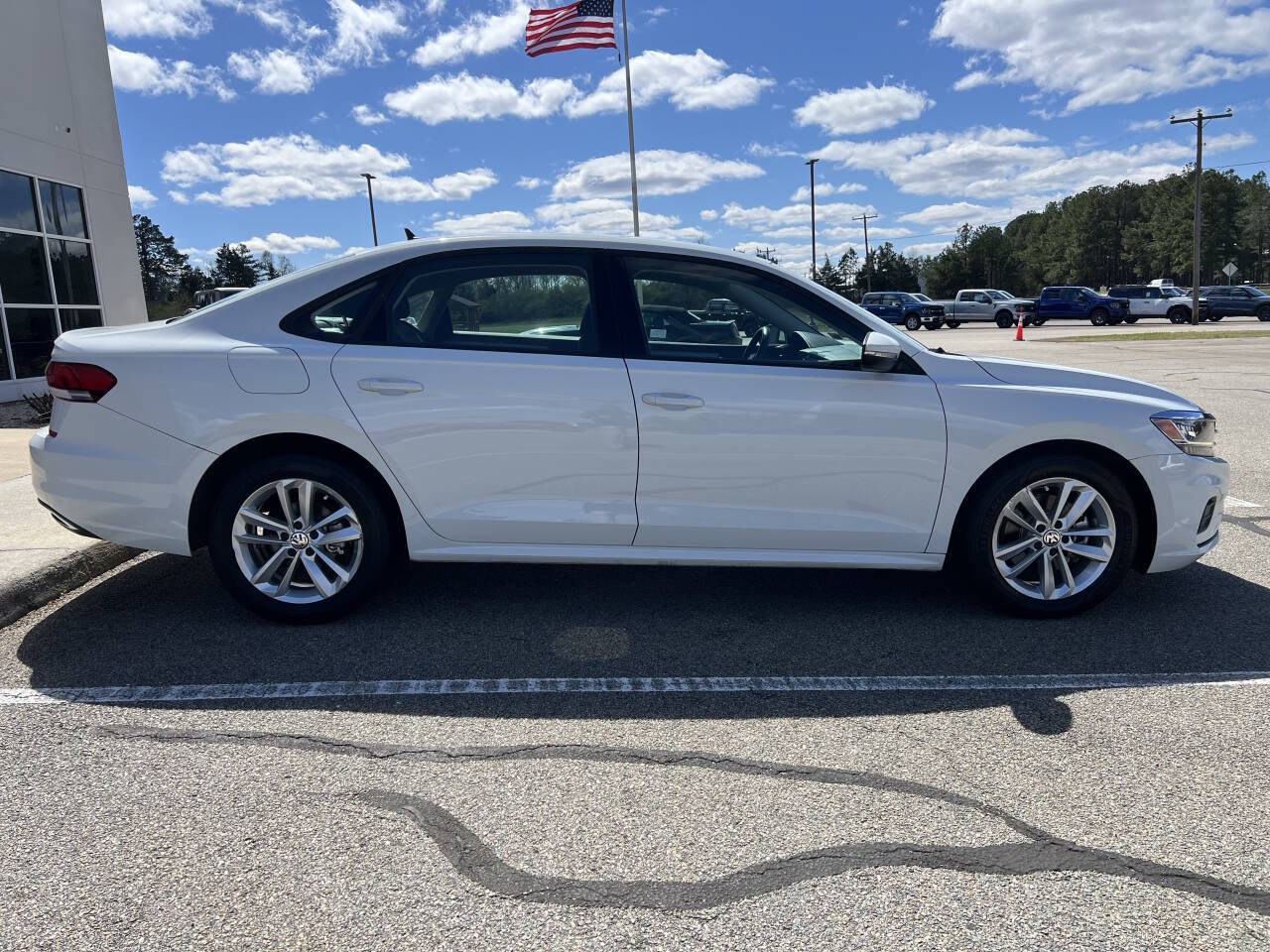 2021 Volkswagen Passat S - Photo 8