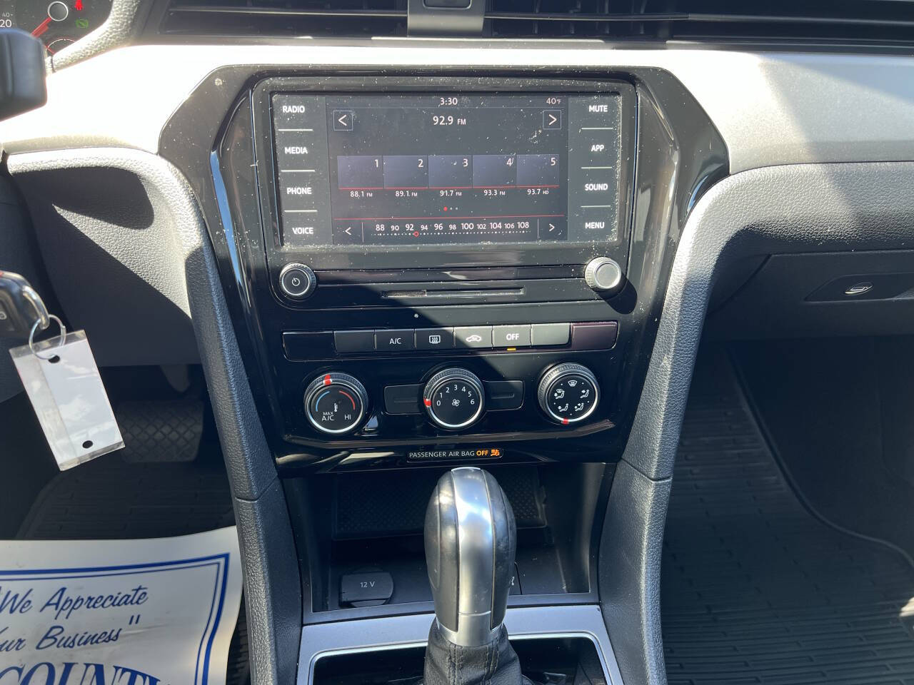2021 Volkswagen Passat S - Photo 11