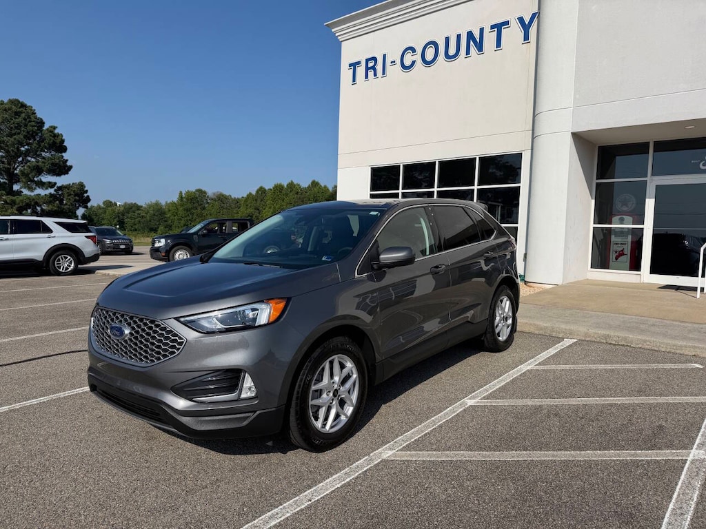 Used 2024 Ford Edge SEL AWD 4dr SUV SUV