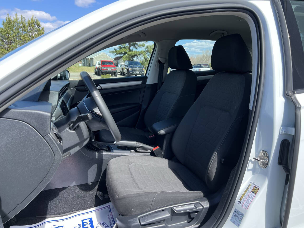 2021 Volkswagen Passat S - Photo 9