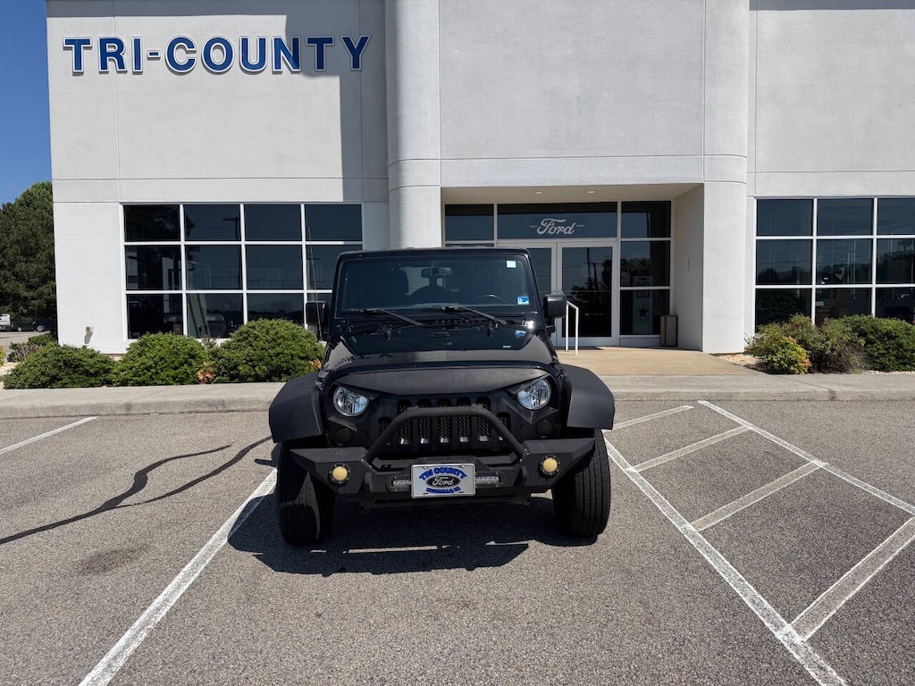 Used 2016 Jeep Wrangler Unlimited Sport 4x4 4dr SUV SUV
