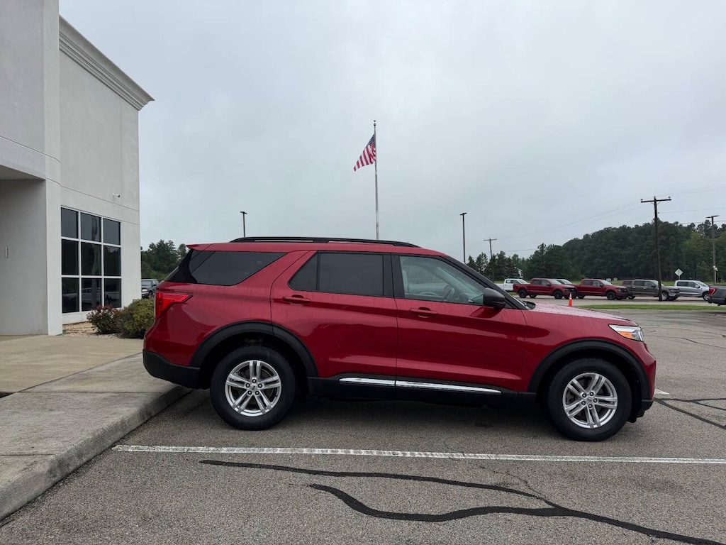 Used 2023 Ford Explorer XLT AWD 4dr SUV SUV