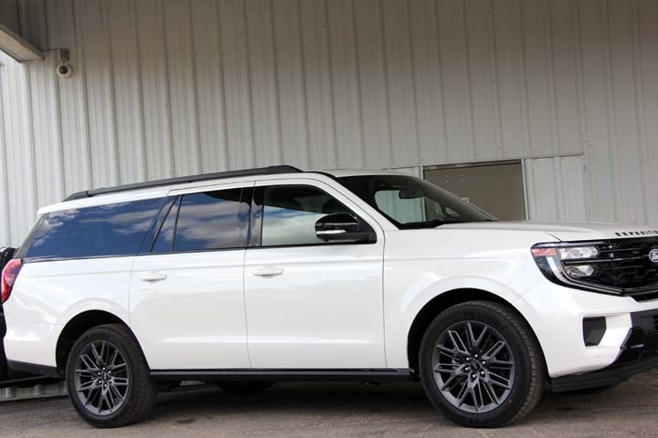 2027 Ford Expedition Platinum