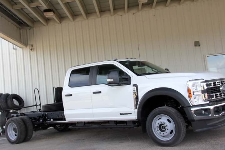 2026 Ford F-550 Super Duty Chassis Cab XL