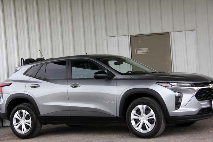 2025 Chevrolet Trax LS