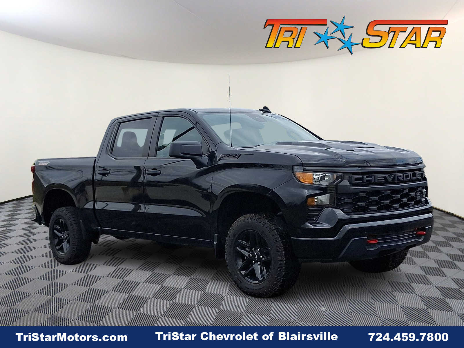 2023 Chevrolet Silverado 1500 Custom - Photo 2