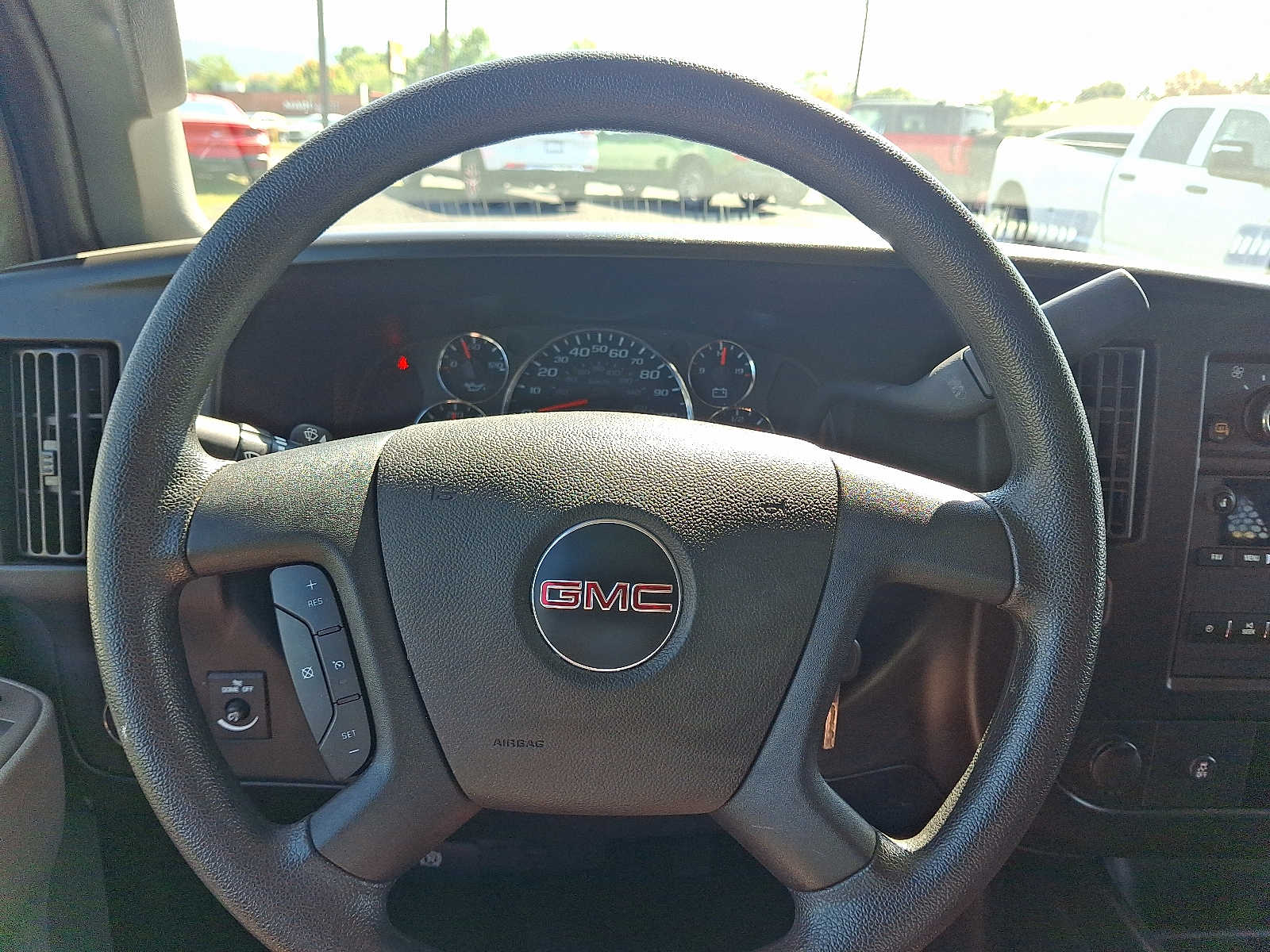 2024 GMC Savana Cargo Work Van - Photo 35
