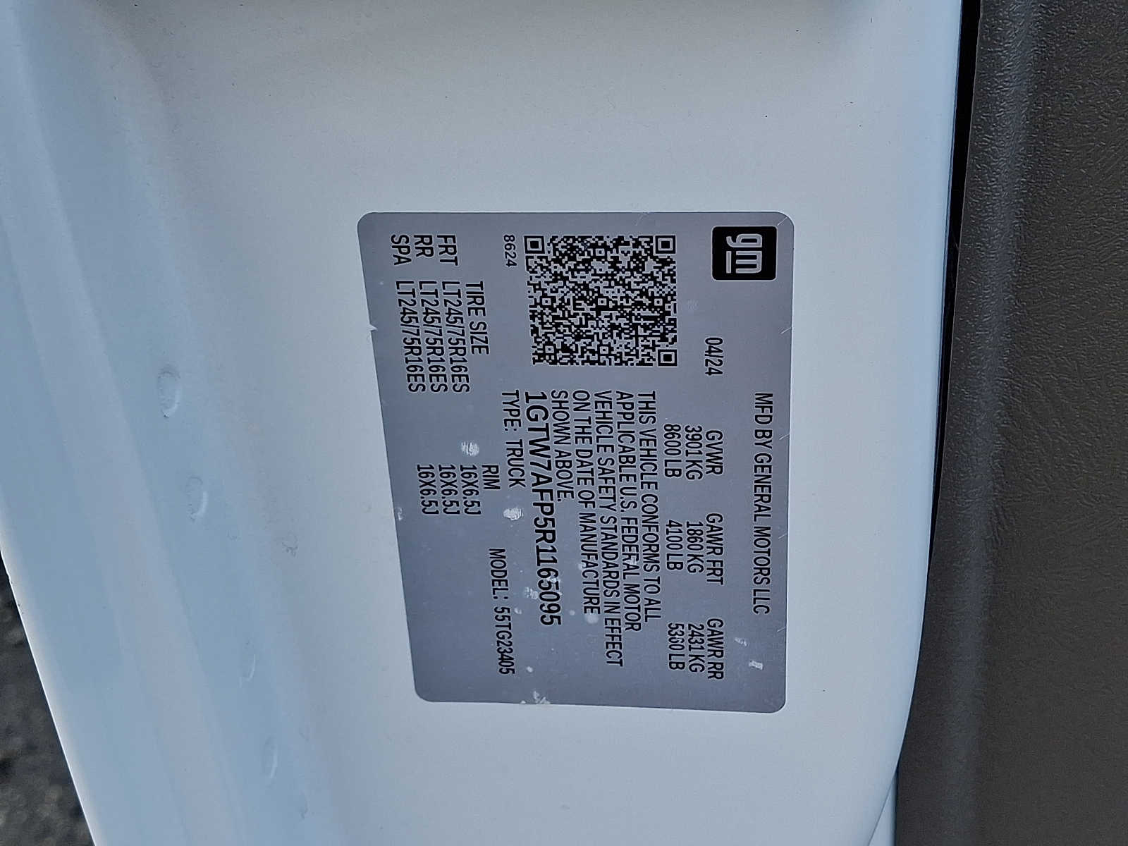 2024 GMC Savana Cargo Work Van - Photo 56