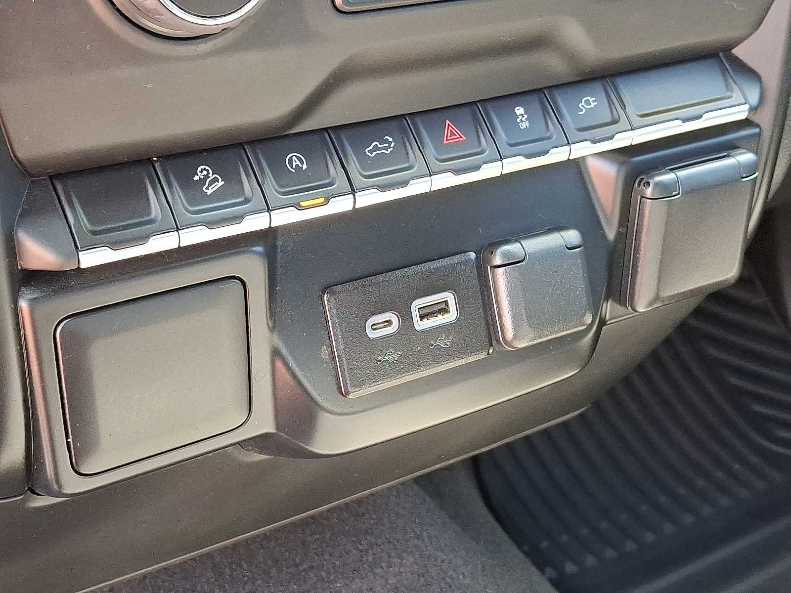 2022 Chevrolet Silverado 1500 Limited Custom - Photo 29