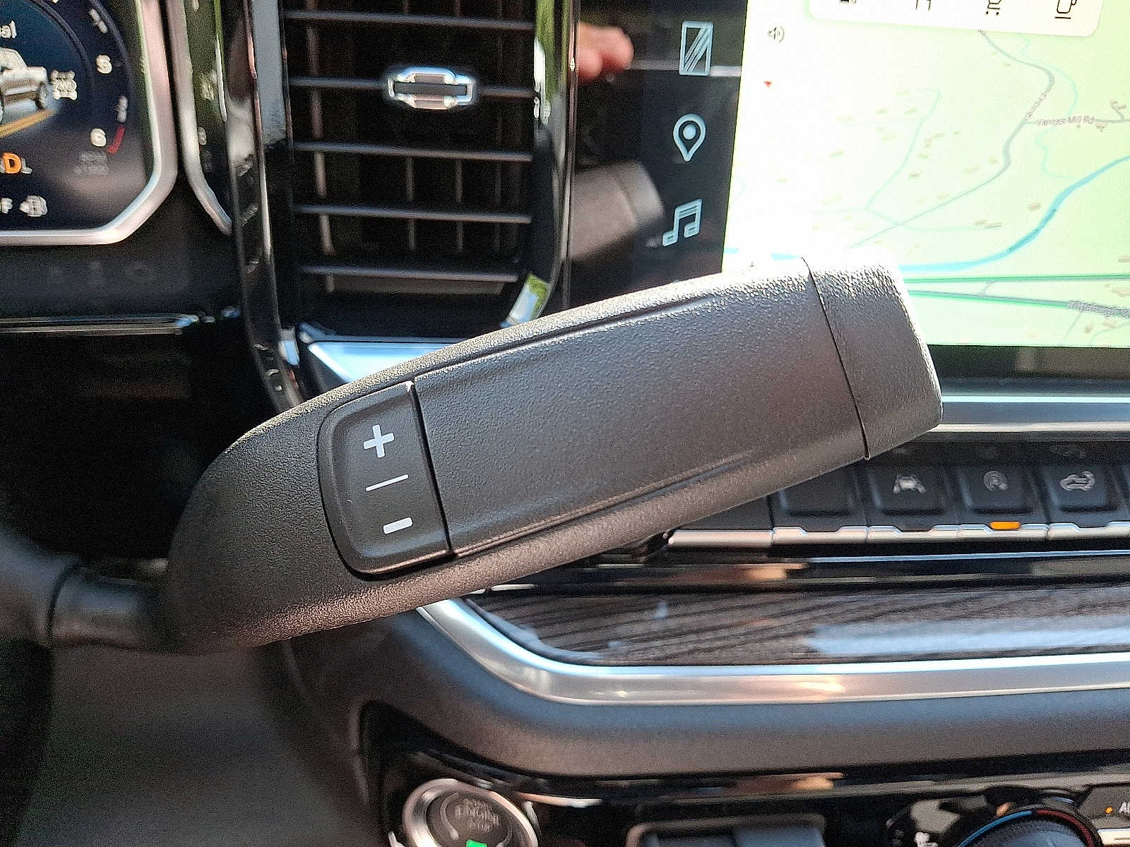 2026 Chevrolet Silverado 1500 LT - Photo 10
