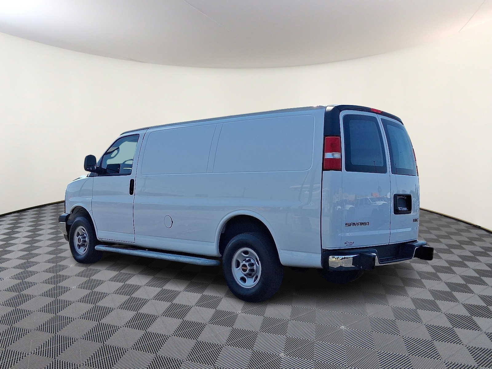 2024 GMC Savana Cargo Work Van - Photo 7