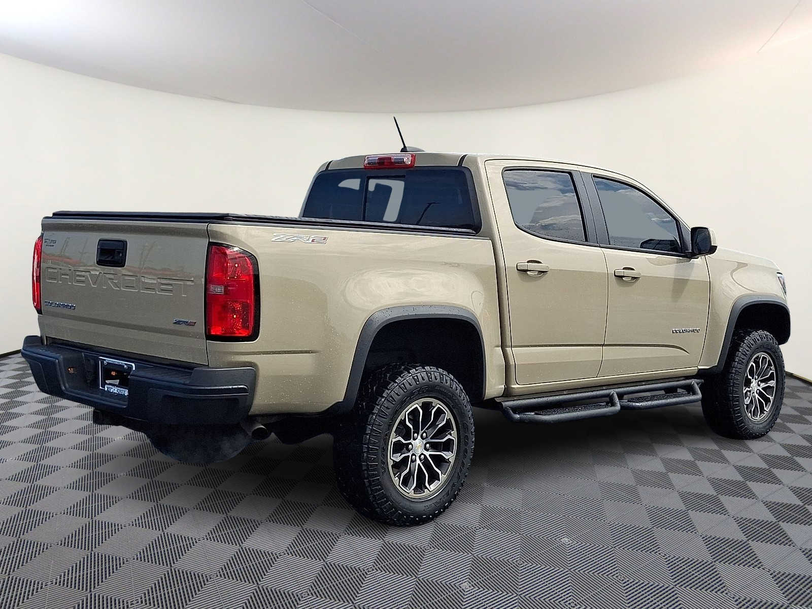 2022 Chevrolet Colorado ZR2 - Photo 6