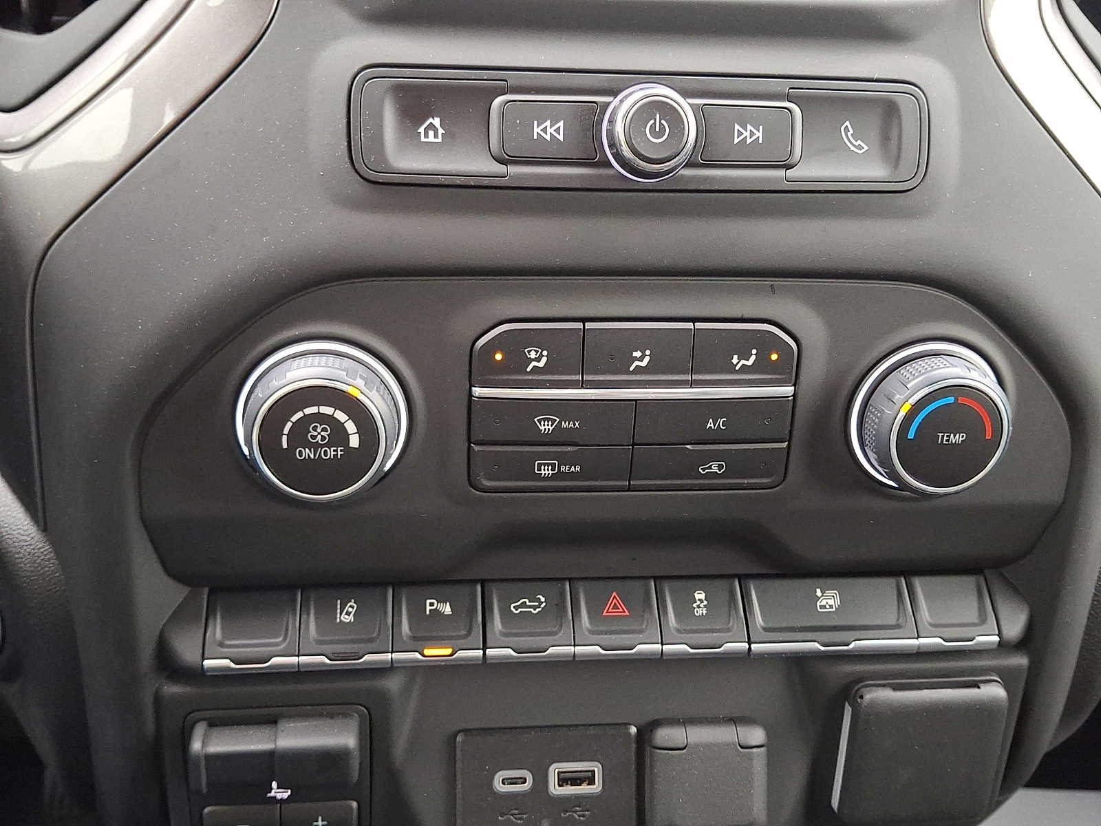 2025 Chevrolet Silverado 2500HD Custom - Photo 16