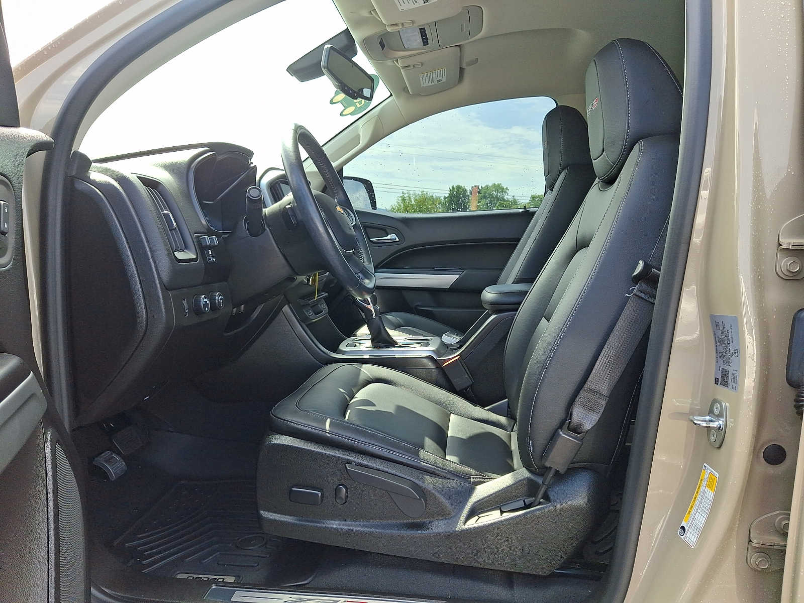 2022 Chevrolet Colorado ZR2 - Photo 13
