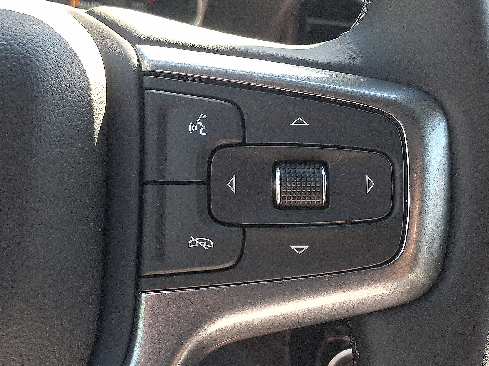 2026 Chevrolet Silverado 1500 LT - Photo 14