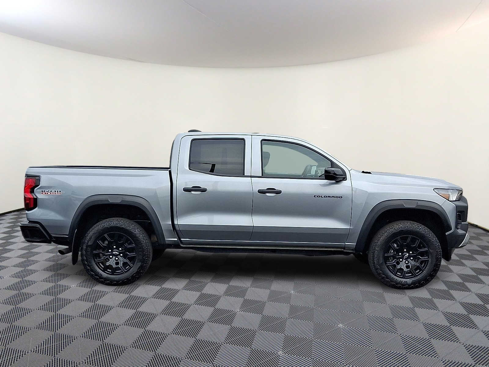2024 Chevrolet Colorado Trail Boss - Photo 7