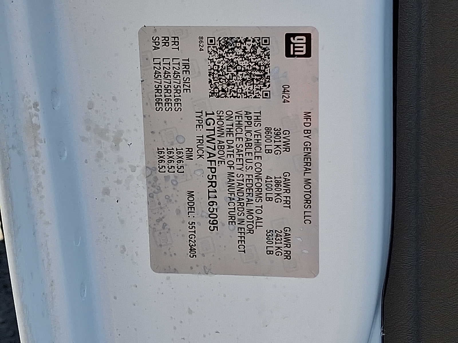 2024 GMC Savana Cargo Work Van - Photo 51