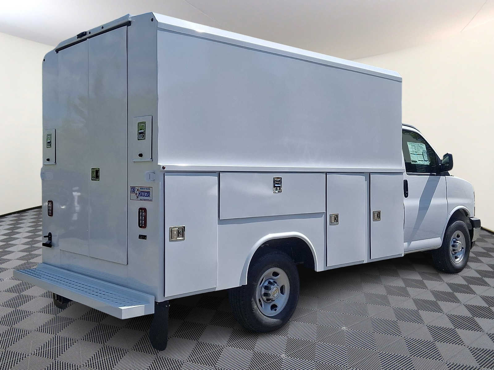 New 2026 Chevrolet Express Cutaway 3500 1WT Cutaway Van