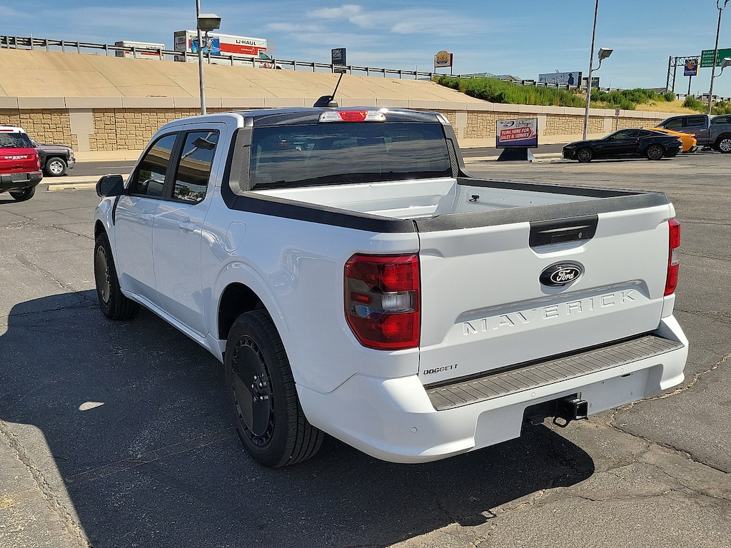 Used 2025 Ford Maverick Lobo Standard All-Wheel Drive SuperCrew 4.5 ft. bo