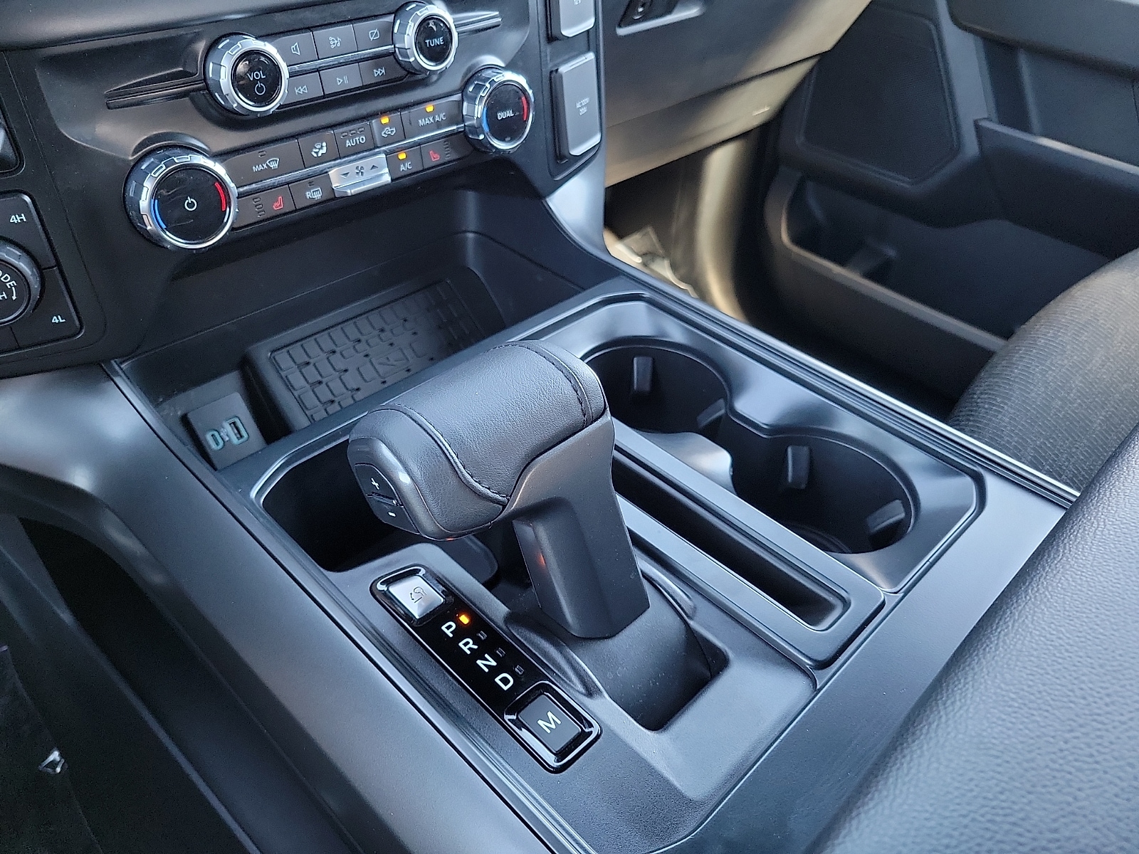 2024 Ford F-150 XLT - Photo 18