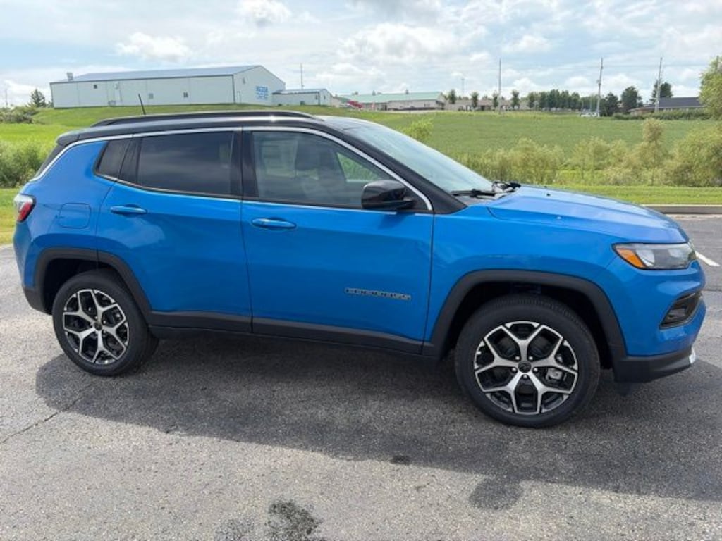 New 2026 Jeep Compass LIMITED 4X4 Sport Utility