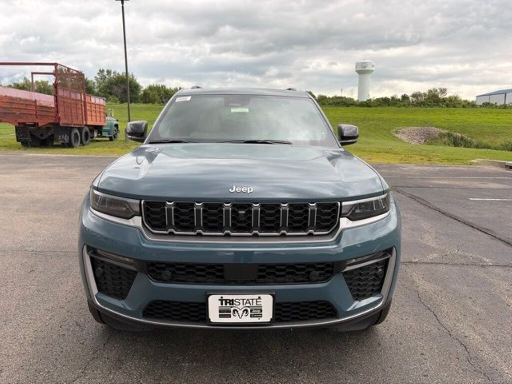 New 2026 Jeep Grand Cherokee L LIMITED 4X4 Sport Utility