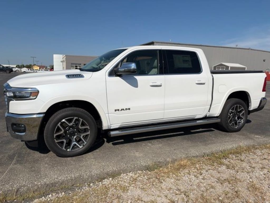New 2027 Ram 1500 LARAMIE CREW CAB 4X4 5'7 BOX Pickup