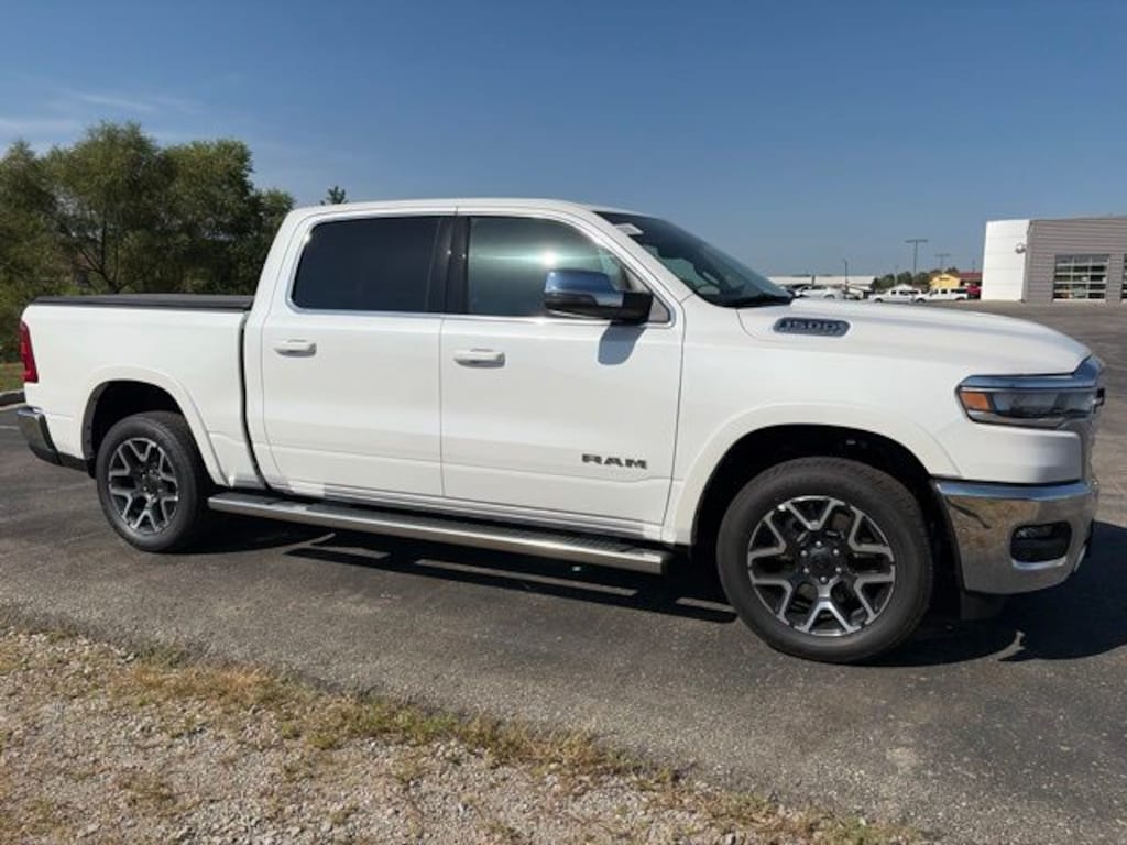 New 2027 Ram 1500 LARAMIE CREW CAB 4X4 5'7 BOX Pickup