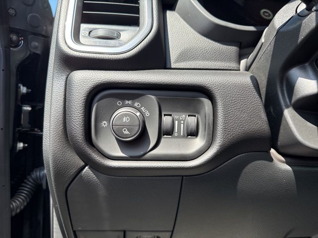2026 RAM 2500 Laramie - Photo 12