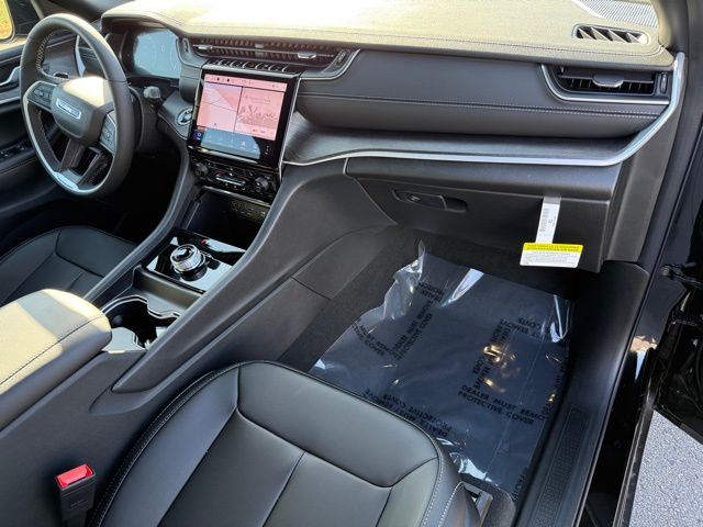 2025 Jeep Grand Cherokee Limited - Photo 15
