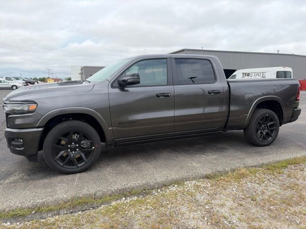 New 2027 Ram 1500 LARAMIE CREW CAB 4X4 6'4 BOX Pickup