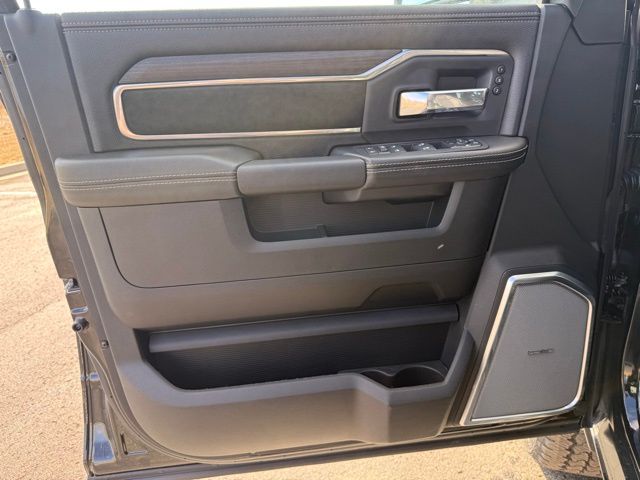 2026 RAM 2500 Laramie - Photo 11
