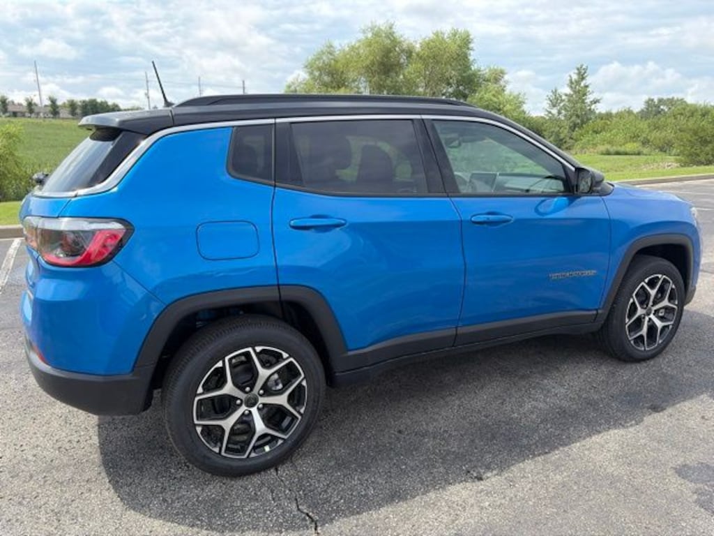 New 2026 Jeep Compass LIMITED 4X4 Sport Utility