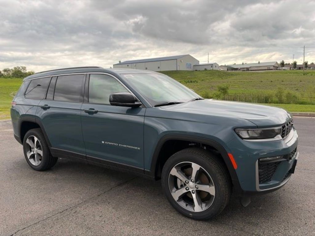 New 2026 Jeep Grand Cherokee L LIMITED 4X4 Sport Utility