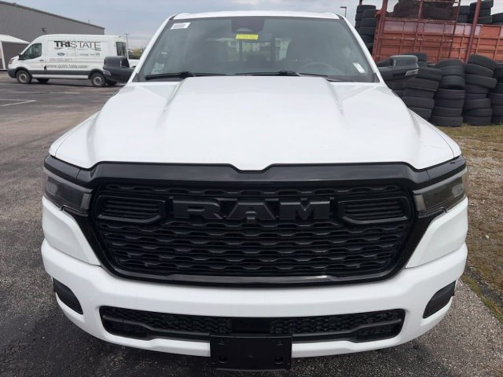 New 2027 Ram 1500 BIG HORN CREW CAB 4X4 5'7 BOX Pickup