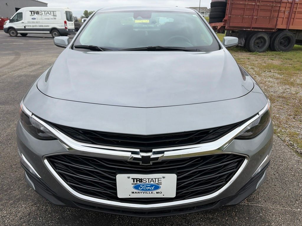 Used 2025 Chevrolet Malibu RS with VIN 1G1ZG5ST1SF103315 for sale in Kansas City