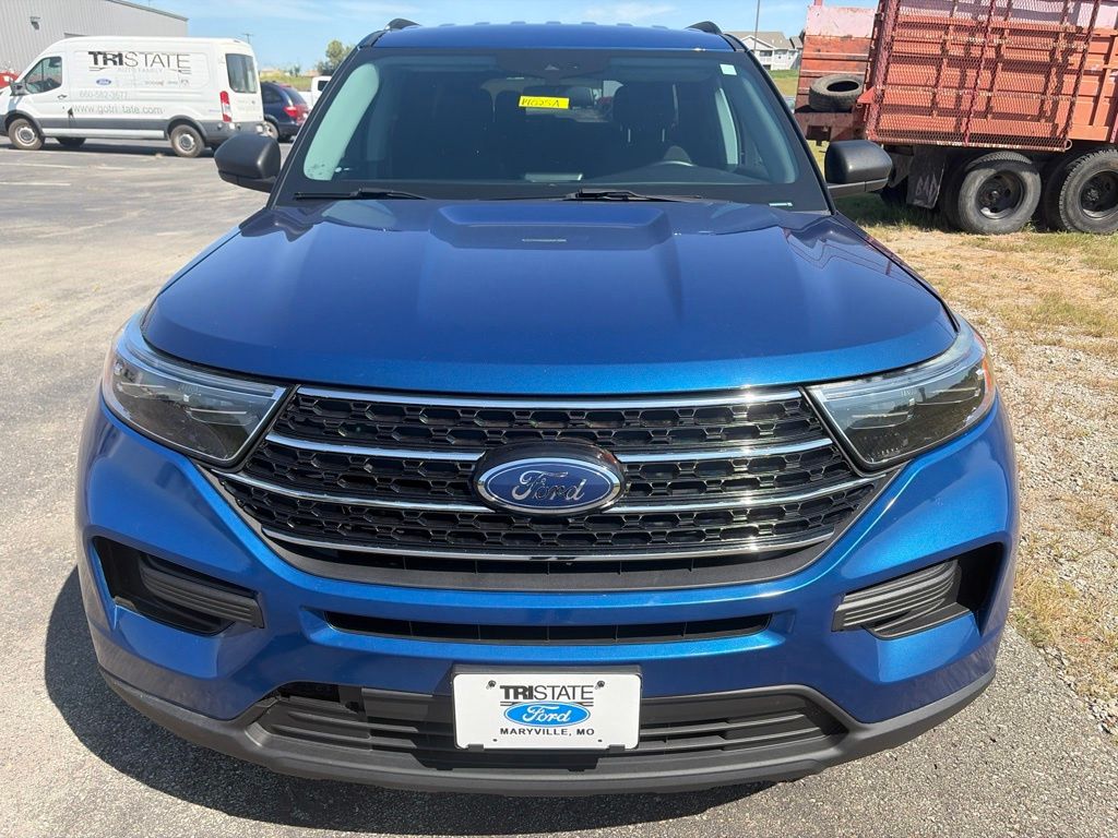 Used 2021 Ford Explorer XLT with VIN 1FMSK8DH8MGB88695 for sale in Kansas City