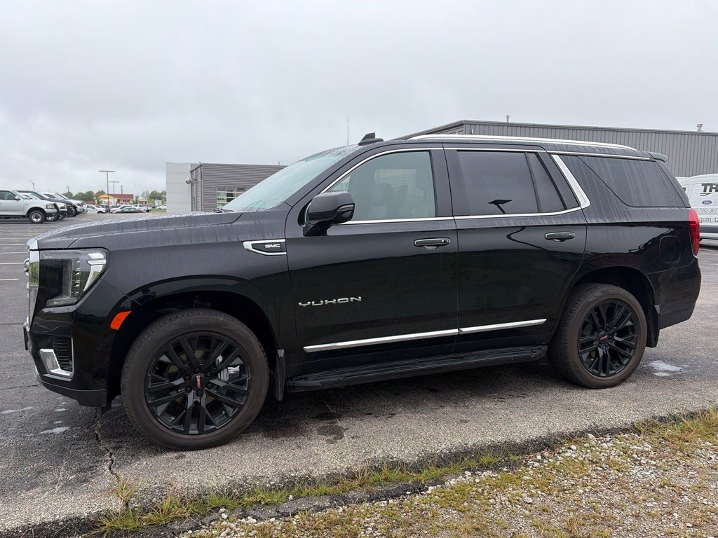 2022 GMC Yukon SLT