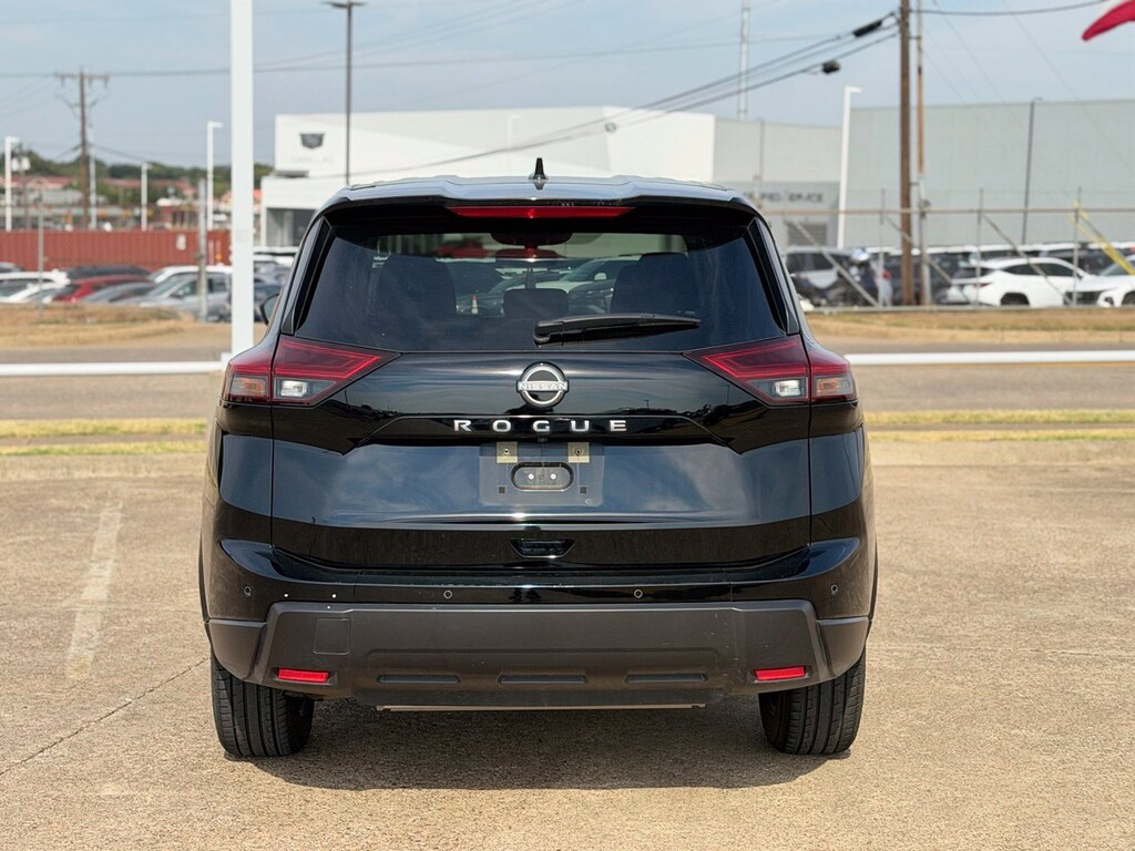 Certified 2025 Nissan