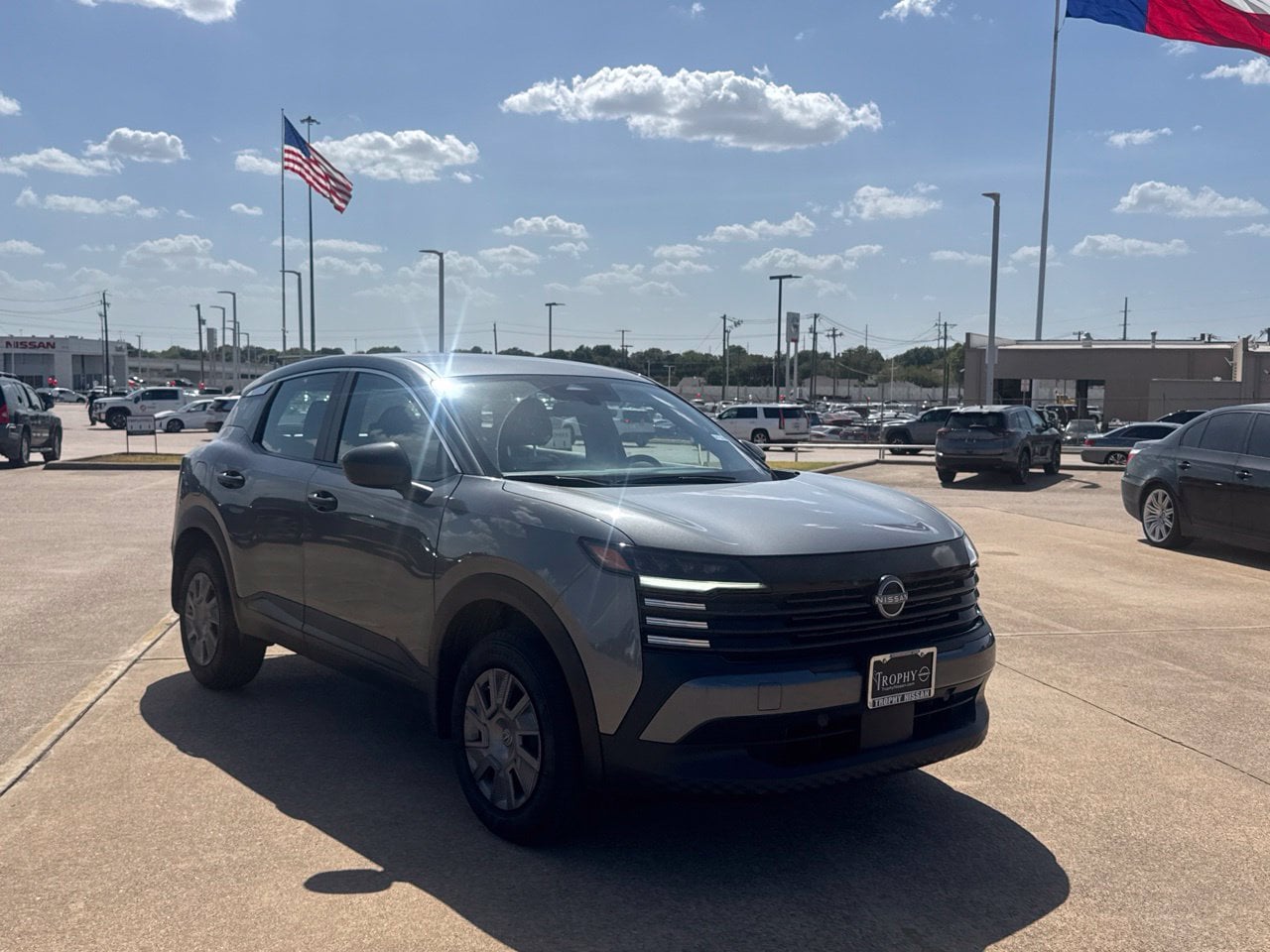 2026 Nissan KICKS