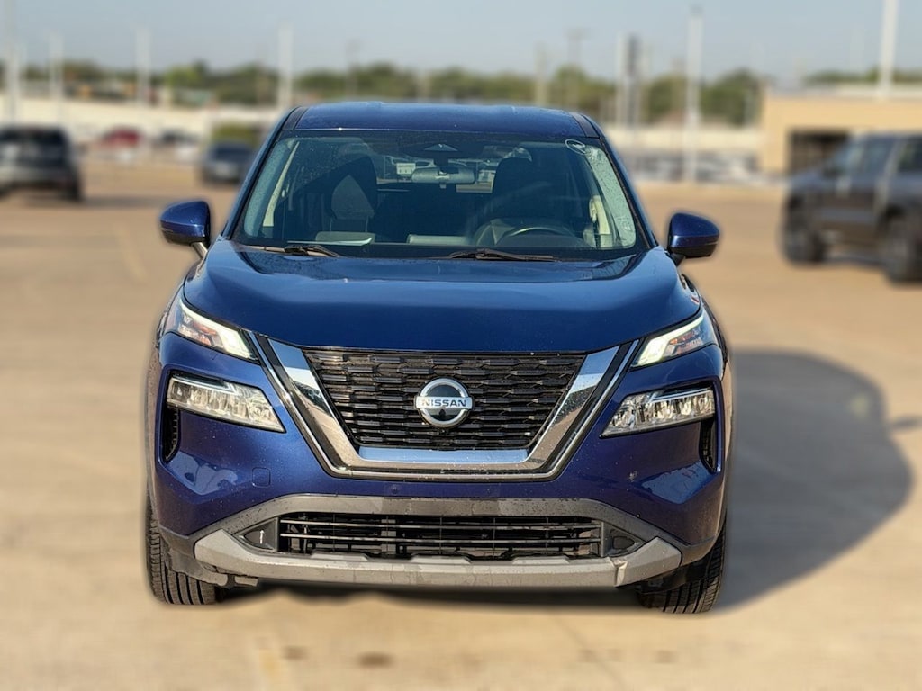 Certified 2021 Nissan