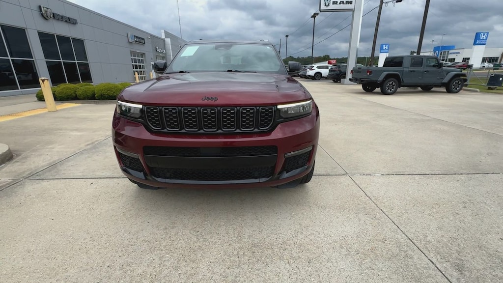 Used 2024 Jeep Grand Cherokee L Summit 4x4