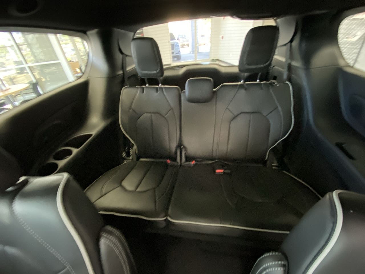 2026 Chrysler Pacifica Limited - Photo 23