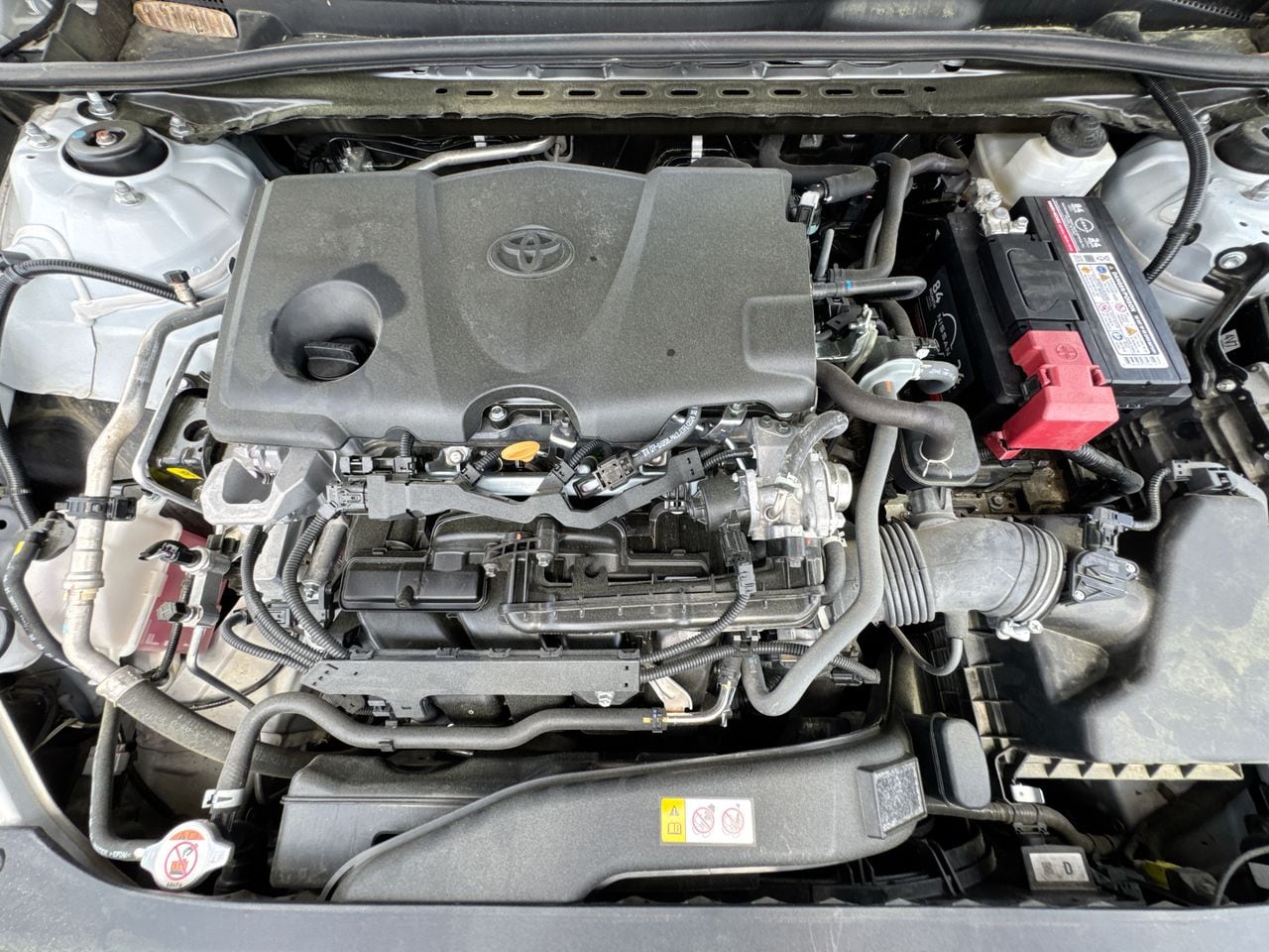 2023 Toyota Camry SE - Photo 23