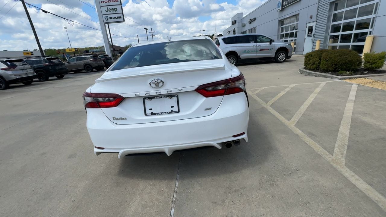 2023 Toyota Camry SE - Photo 7