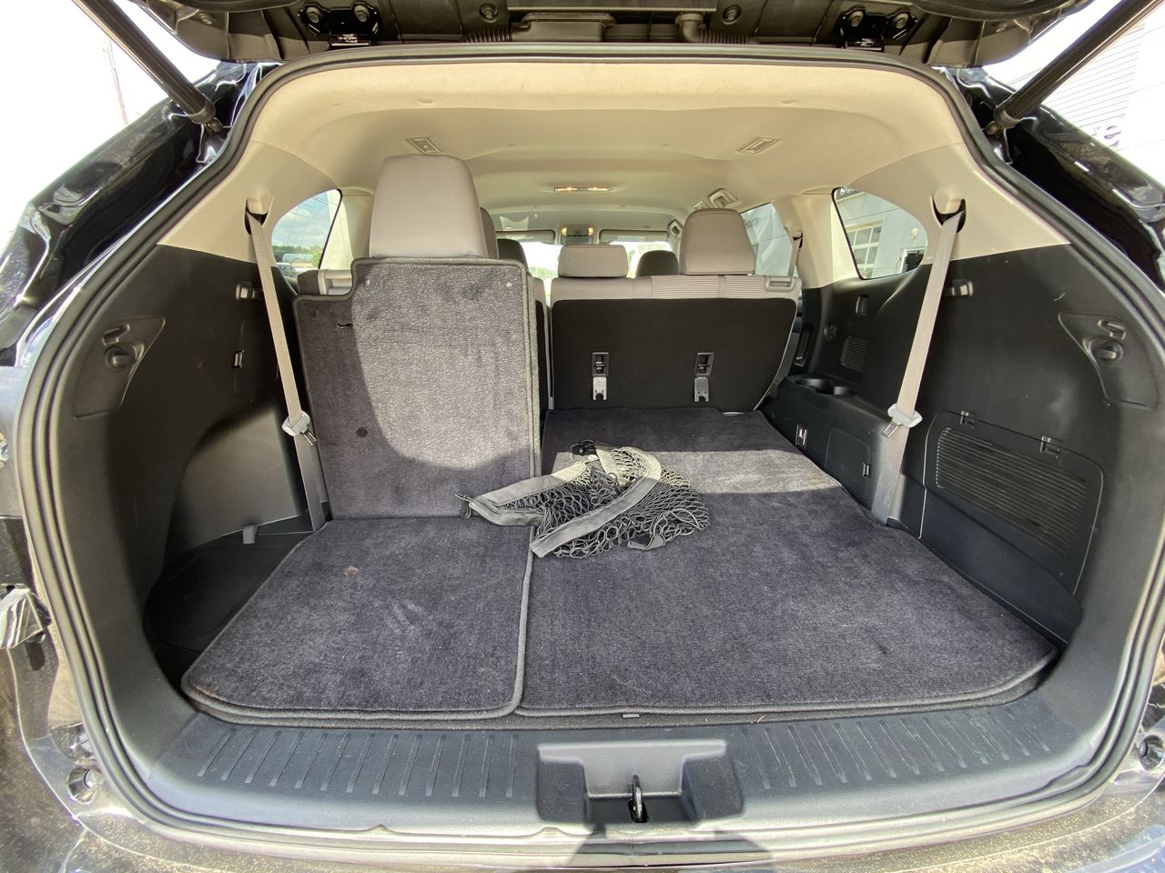 2023 Toyota Highlander LE - Photo 23